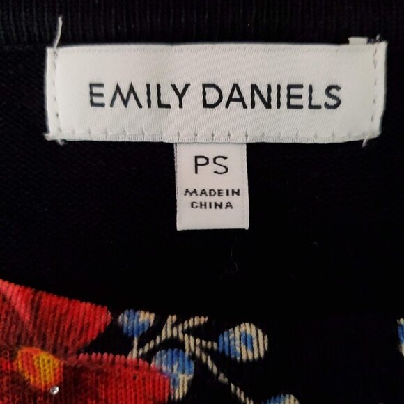 💥181 Emily Daniels Floral Lightweight Black Sweater - Picture 3 of 10